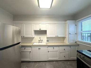 Main picture of 1211 Pacific Ave