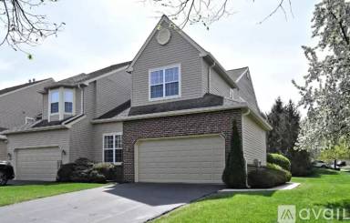 Main picture of 235 Pinecrest Ln