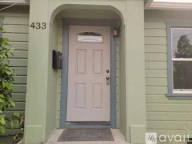 Main picture of 433 Wightman St
