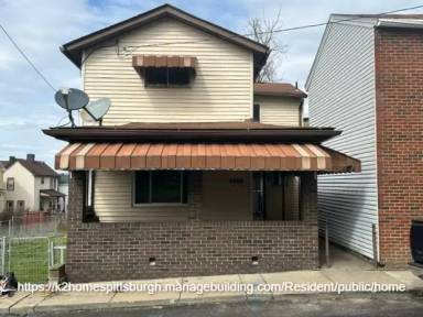 Main picture of 2411 Oak St