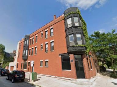 Main picture of 1801 N Bissell St