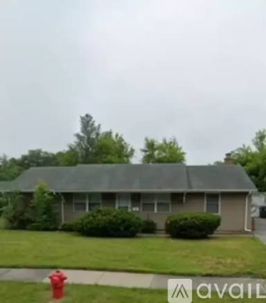 Main picture of 122 E Mulberry Dr
