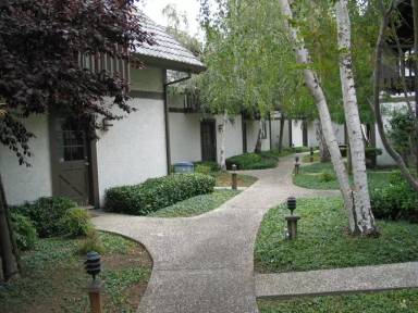 Main picture of 453 W Meadow Dr