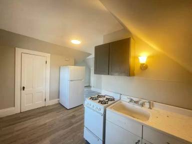 Main picture of 12 Court St