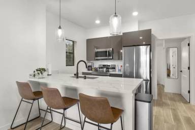 Main picture of 5402 77th St W