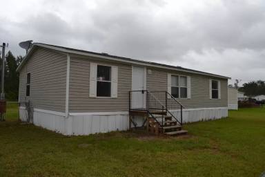 Main picture of 184 Country Ln NE
