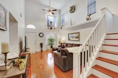 Main picture of 10369 Islander Dr
