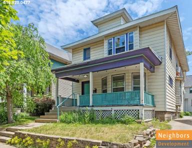 Main picture of 260 Eastern Ave SE