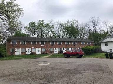 Main picture of 1124 Case Ct