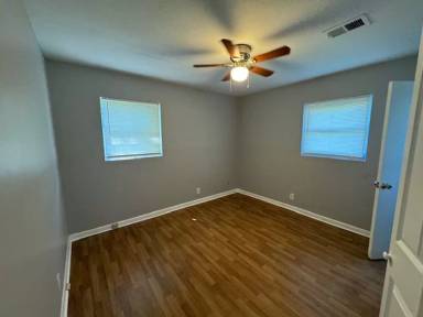 Main picture of 640 American Blvd