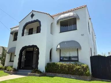 Main picture of 921 Termino Ave