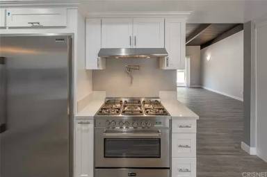 Main picture of 24228 Calvert St
