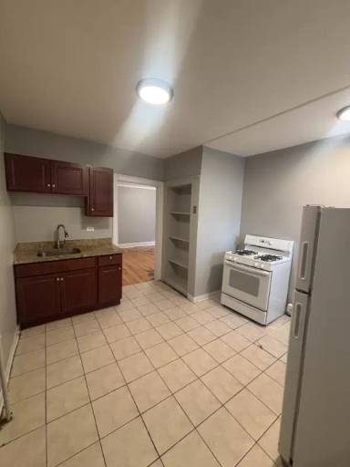 Main picture of 8348 S Maryland Ave