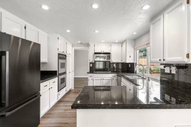 Main picture of 4266 Pilon Pt