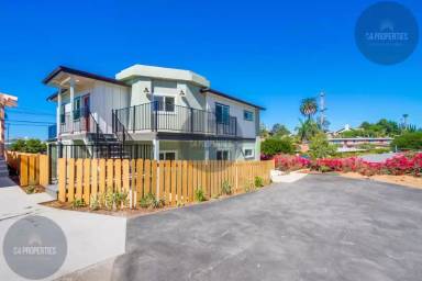 Main picture of 315 Lado de Loma Dr