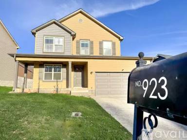 Main picture of 923 Talon Hills Dr