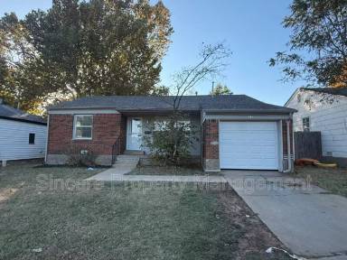 Main picture of 517 S Midwest Blvd