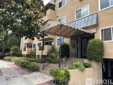 Main picture of 705 Westmount Dr