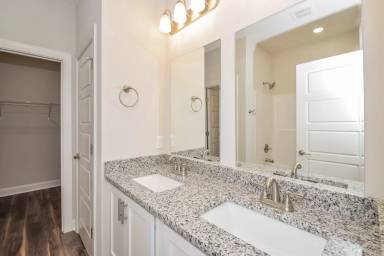 Main picture of 1175 Walker Point Way