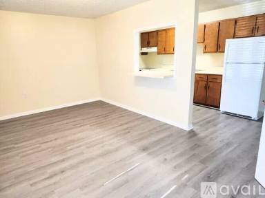 Main picture of 5230 Beach Dr