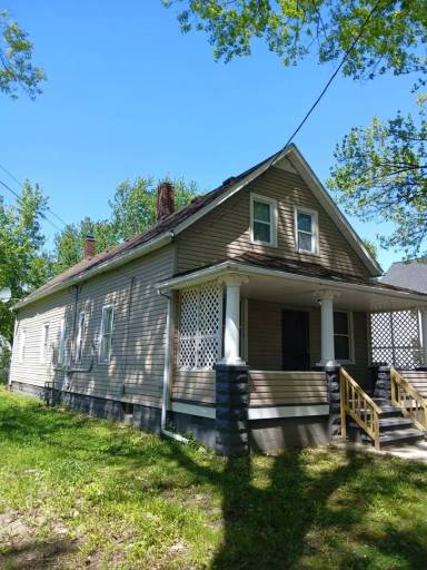 Main picture of 6015 Hosmer Ave