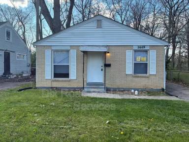 Main picture of 2609 Fairport Ave