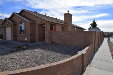 Main picture of 6120 Ursa Ave NW