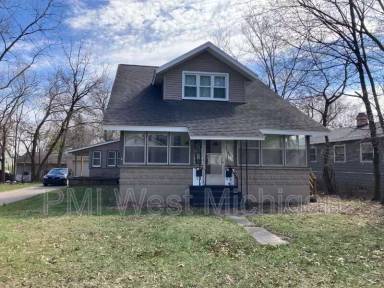 Main picture of 1436 Matilda St NE