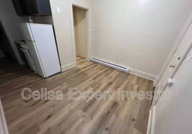 Main picture of 2130 Broadway