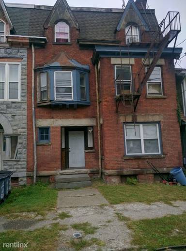 Main picture of 496 Liberty St