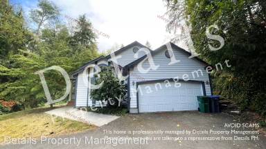Main picture of 140 NE Teri Ct