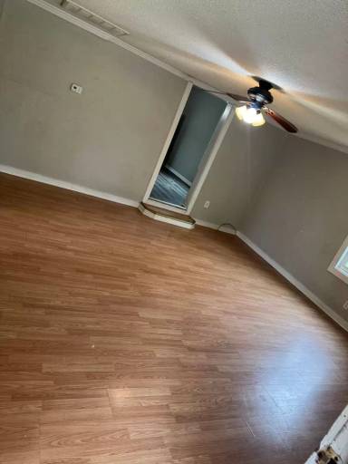 Main picture of 2516 Simpson St