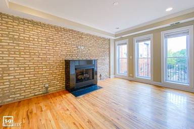 Main picture of 1644 W Greenleaf Ave