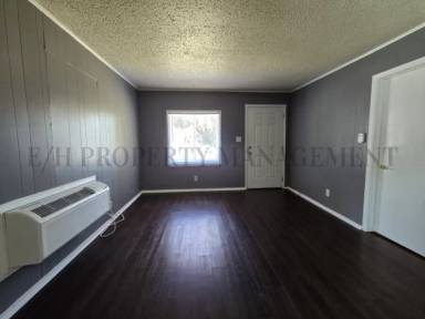 Main picture of 810 S Terrace Dr