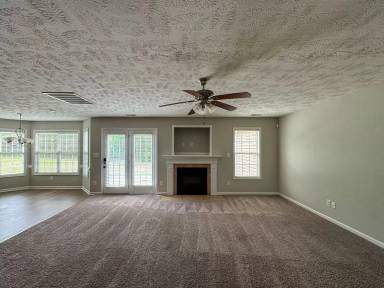 Main picture of 381 Chamberlin Blvd