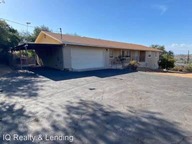 Main picture of 1277 S Grade Rd