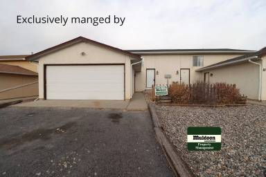 Main picture of 821 S Bellflower Dr