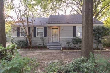 Main picture of 1576 Rebecca St