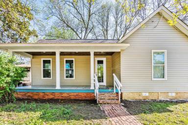 Main picture of 209 Beirne Ave NW