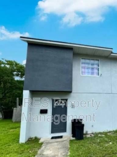 Main picture of 1607 Terrace Dr