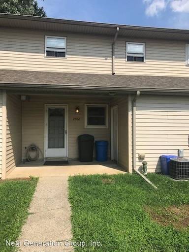 Main picture of 2768 Suzanne Way