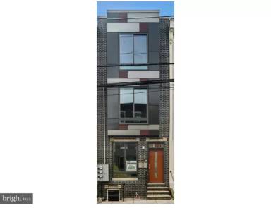 Main picture of 730 W Jefferson St
