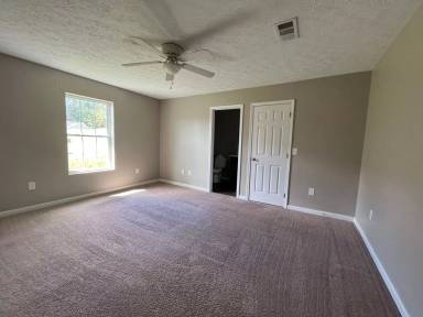 Main picture of 2030 Jonathon Dr