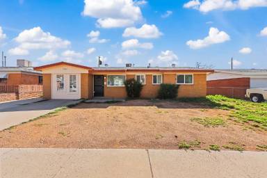 Main picture of 10060 Kellogg St