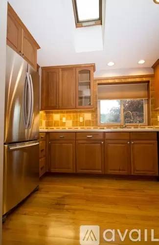 Main picture of 1203 Bexhill St