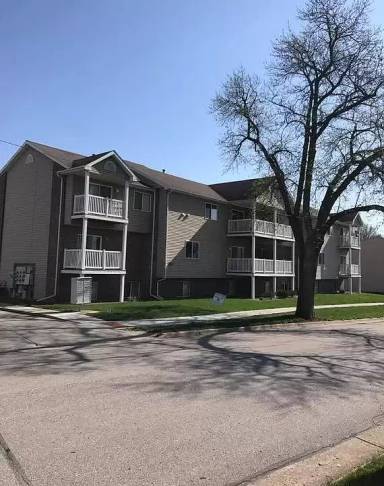 Main picture of 215 Jewel Dr