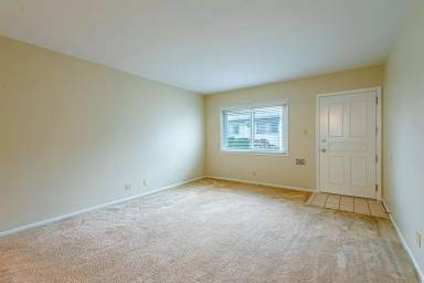 Main picture of 10226 England Ave