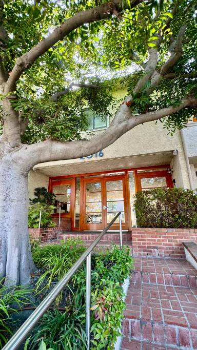 Main picture of 2016 Euclid St