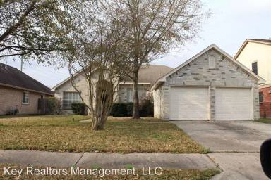 Main picture of 7407 Oak Walk Dr