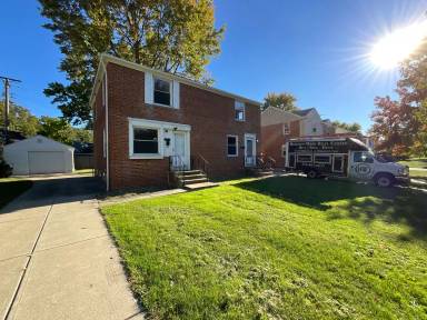 Main picture of 25410 Lake Shore Blvd